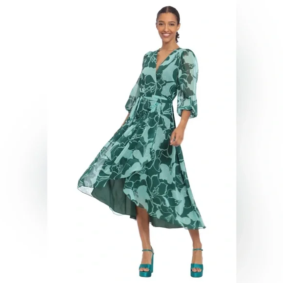 strapless open back dress Plus Size Rhinestone Embellished Chiffon Ruffle Sleeve Evening Dress